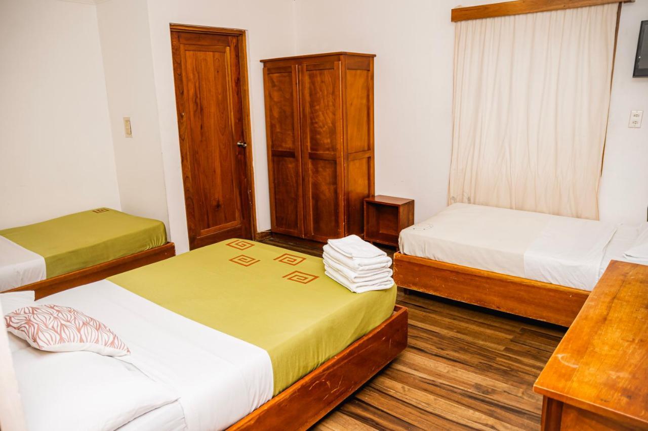 Luz De Luna Hotel Barrio Escalante サンホセ エクステリア 写真