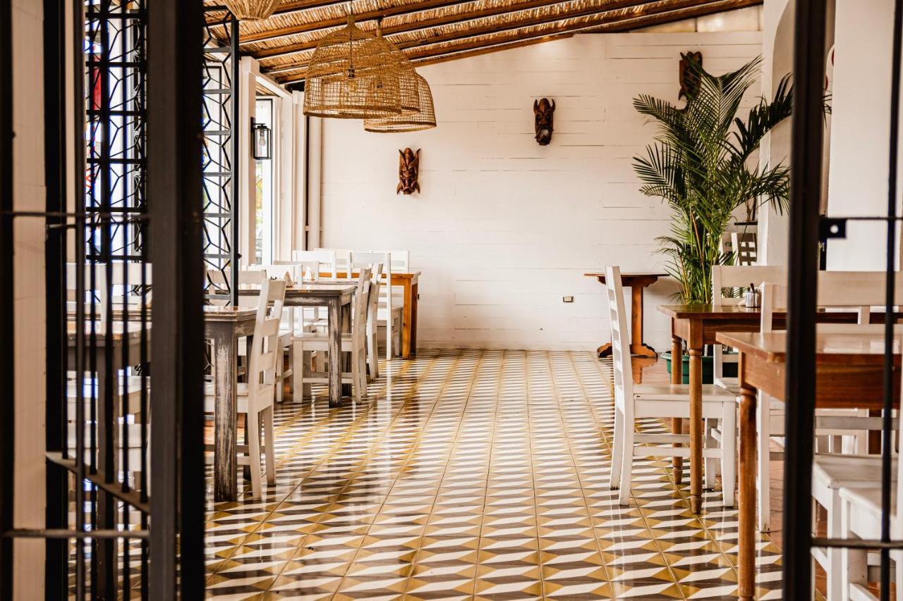 Luz De Luna Hotel Barrio Escalante サンホセ エクステリア 写真