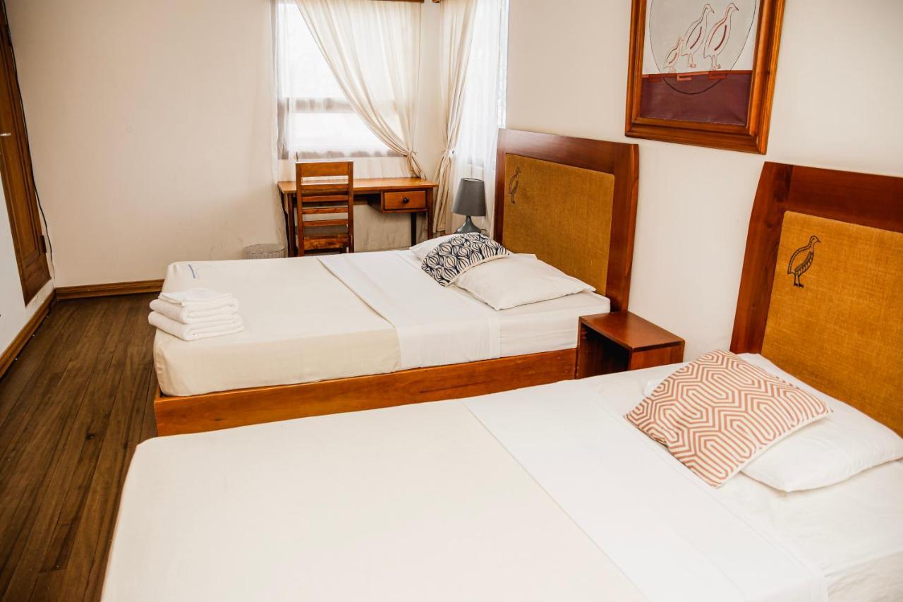 Luz De Luna Hotel Barrio Escalante サンホセ エクステリア 写真