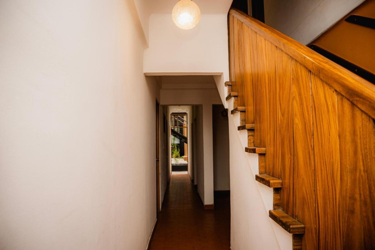 Luz De Luna Hotel Barrio Escalante サンホセ エクステリア 写真