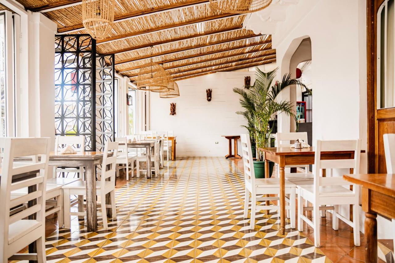 Luz De Luna Hotel Barrio Escalante サンホセ エクステリア 写真